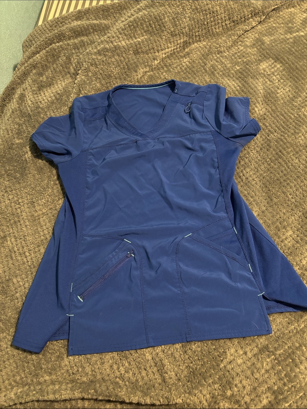 Women’s size M V-Neck scrubs Top in Navy Blue